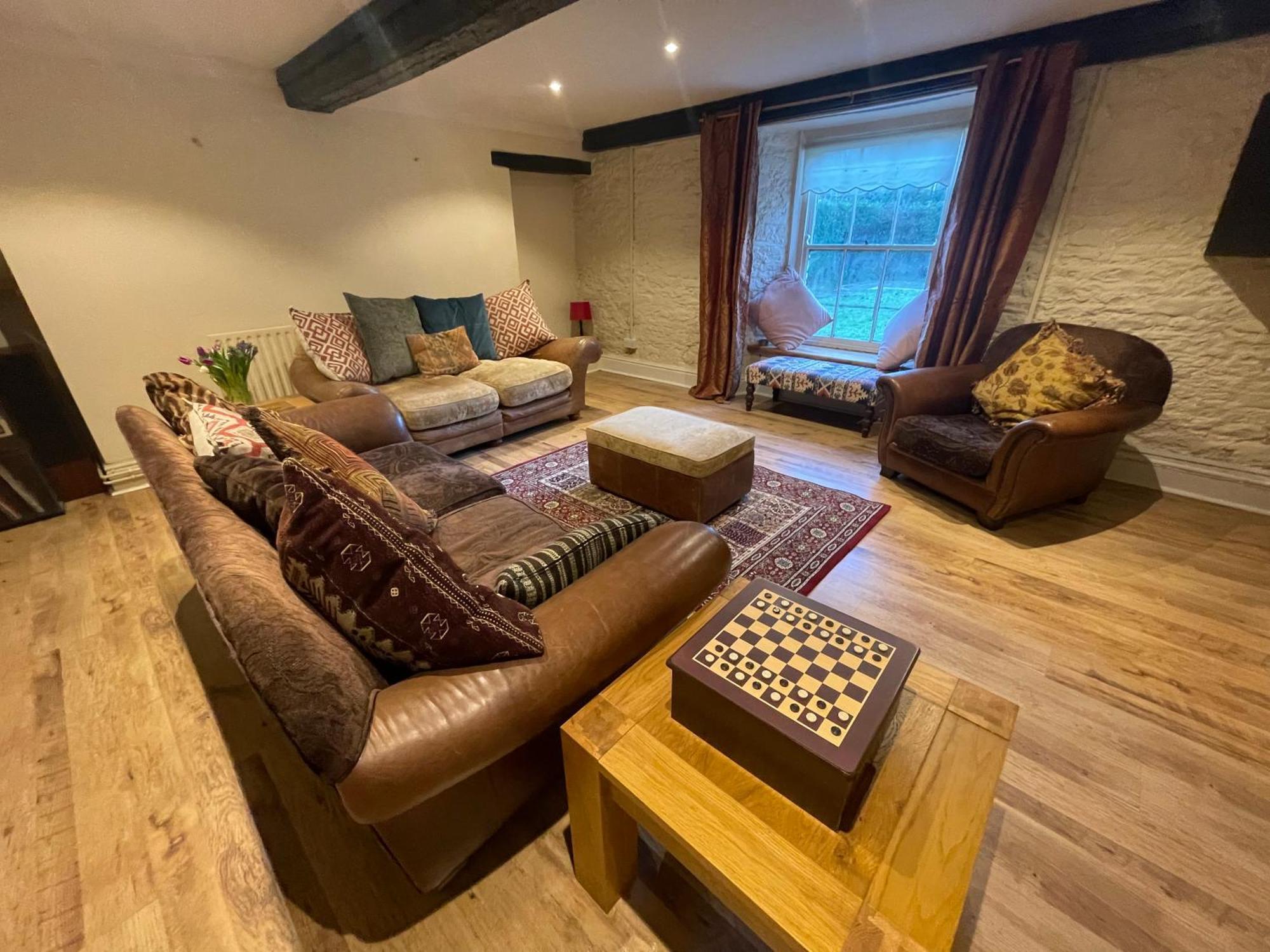 Large Historic Farmhouse In Rhondda Valley Perfect For Groups With Hot Tub Blaencwm Bagian luar foto